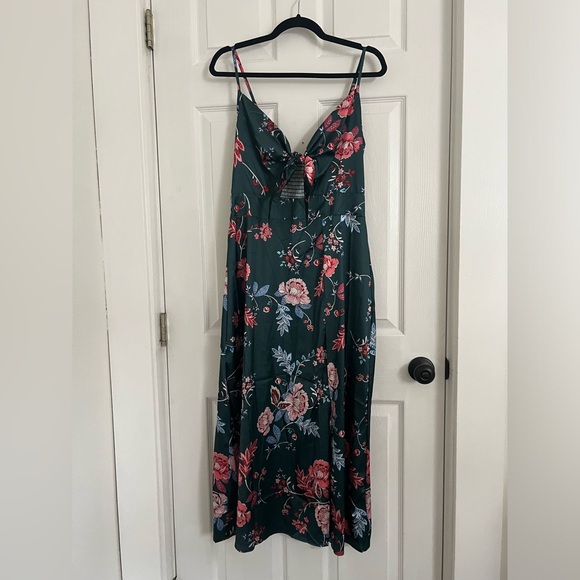 emerald green floral satin midi dress - Picture 1 of 3